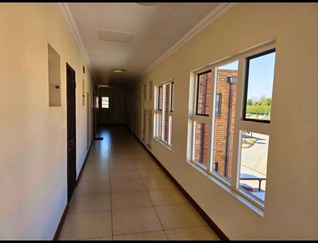 1 BEDROOM APARTMENT FOR SALE IN BRENTWOOD PARK